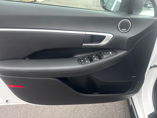 2022 Hyundai Sonata Hybrid SEL - Photo 10