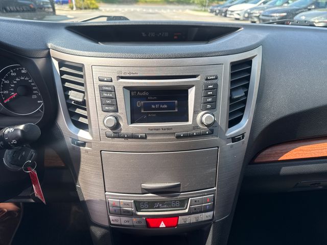 2014 Subaru Outback 2.5i Limited - Photo 18