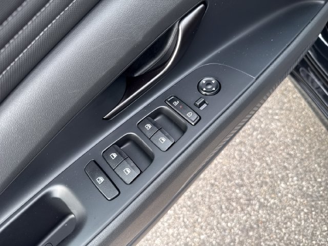 2026 Hyundai Elantra SEL Sport - Photo 11