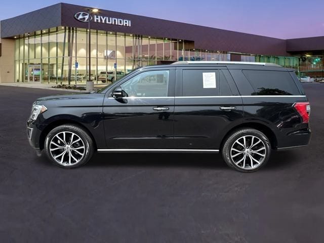 Used 2019 Ford Expedition Limited with VIN 1FMJU2AT3KEA24663 for sale in Edgewater, MD