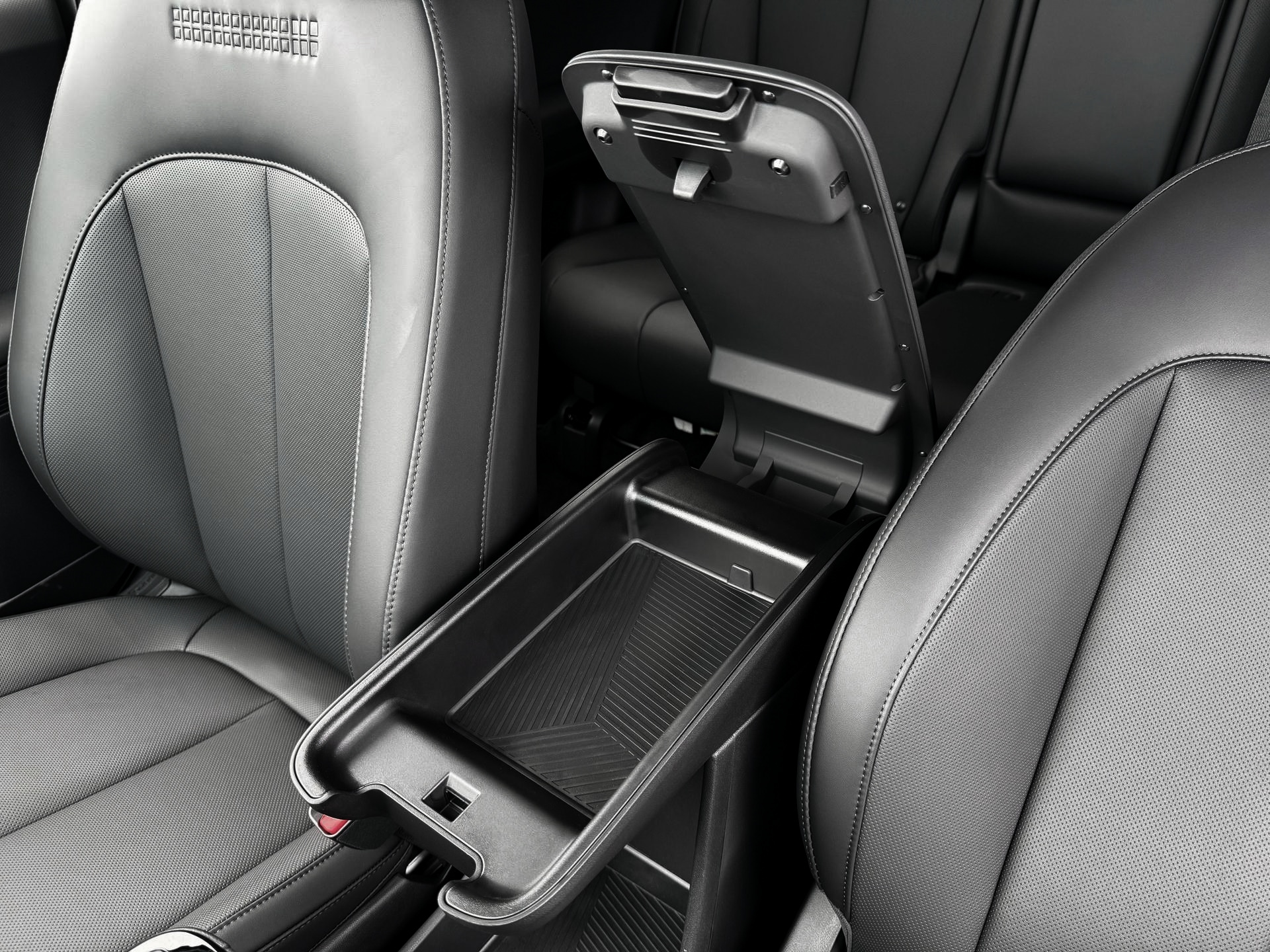 2025 Hyundai IONIQ 5 SEL - Photo 18