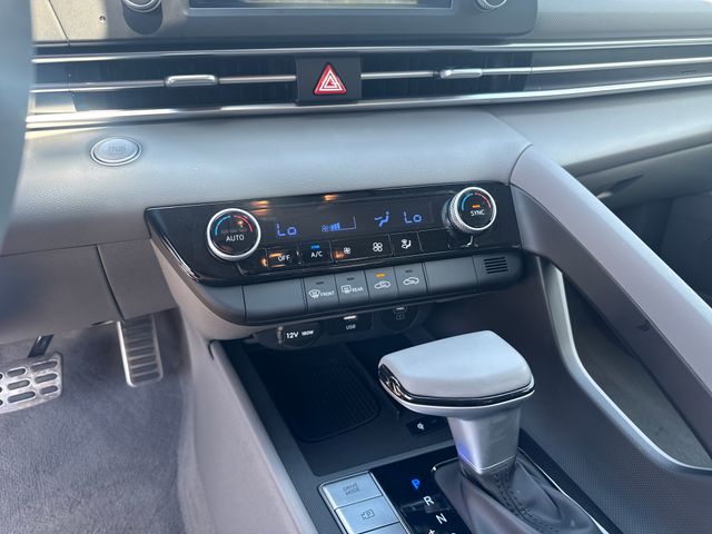 2026 Hyundai Elantra SEL Sport - Photo 17