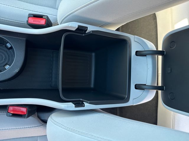 2026 Hyundai Kona SE - Photo 26