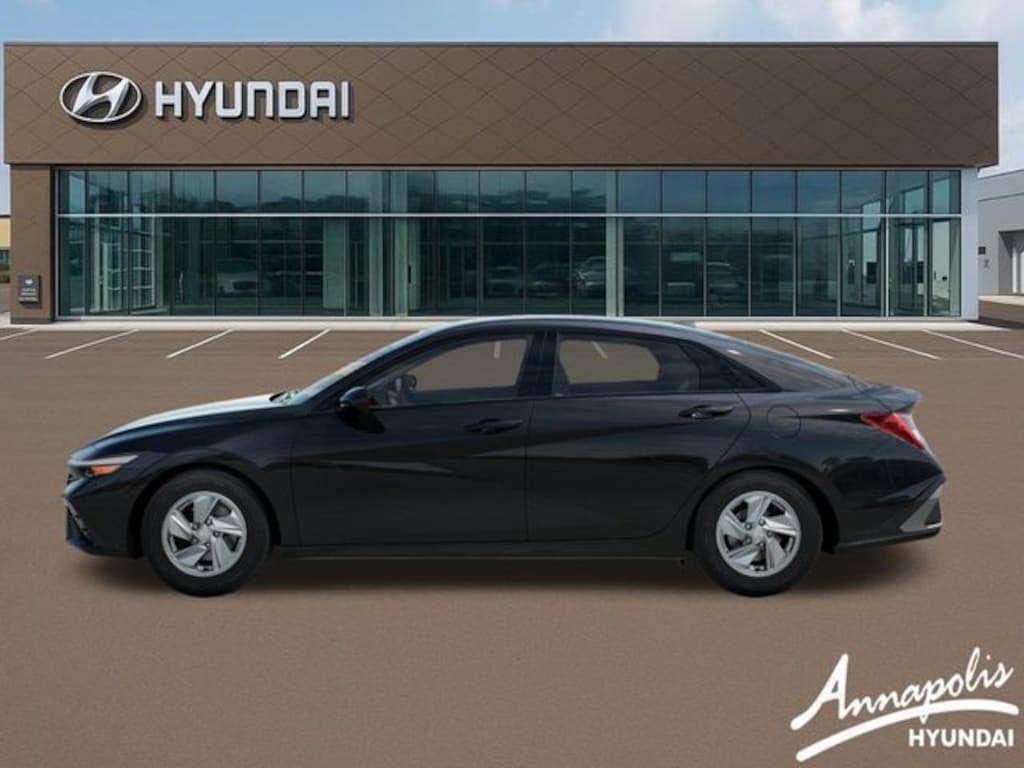 New 2026 Hyundai Elantra SE Sedan