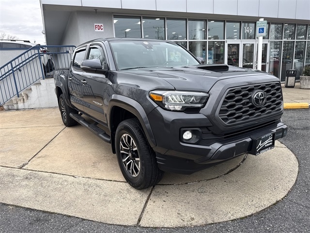 2023 Toyota Tacoma TRD Sport's photo