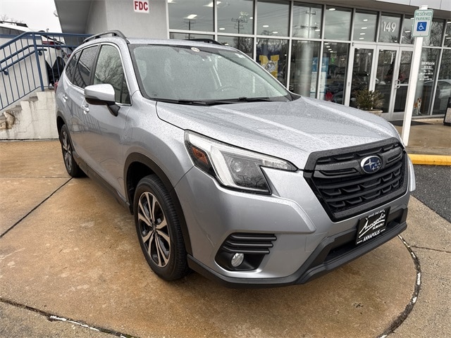 2022 Subaru Forester Limited's photo