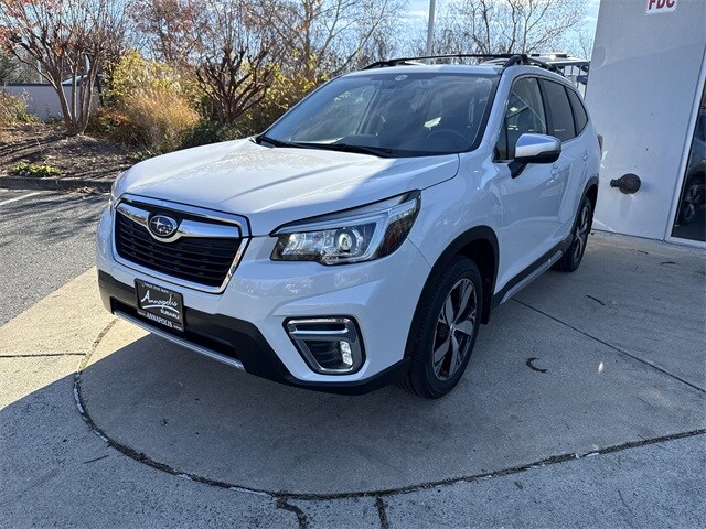 2020 Subaru Forester Touring photo 3
