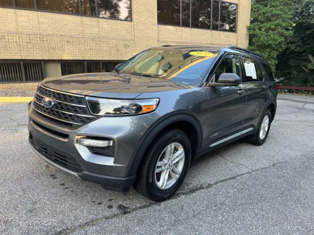 Used 2022 Ford Explorer XLT