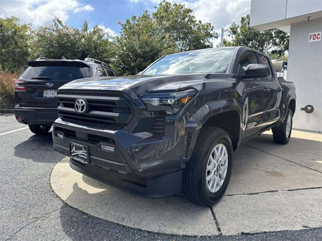 Used 2024 Toyota Tacoma SR5 Truck