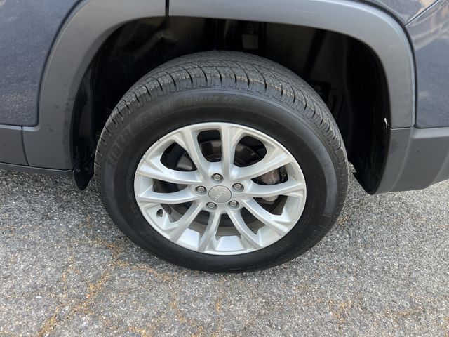 2020 Jeep Cherokee Latitude - Photo 24