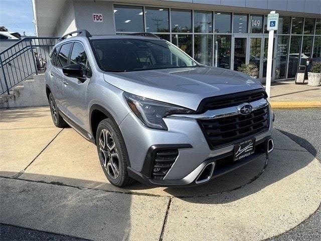 2025 Subaru Ascent Touring's photo