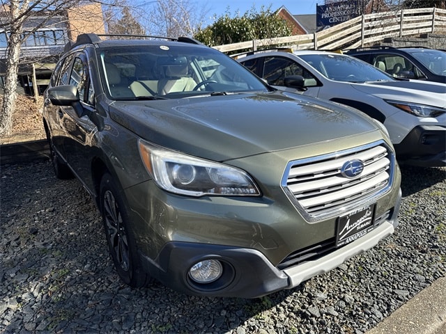2017 Subaru Outback Limited's photo