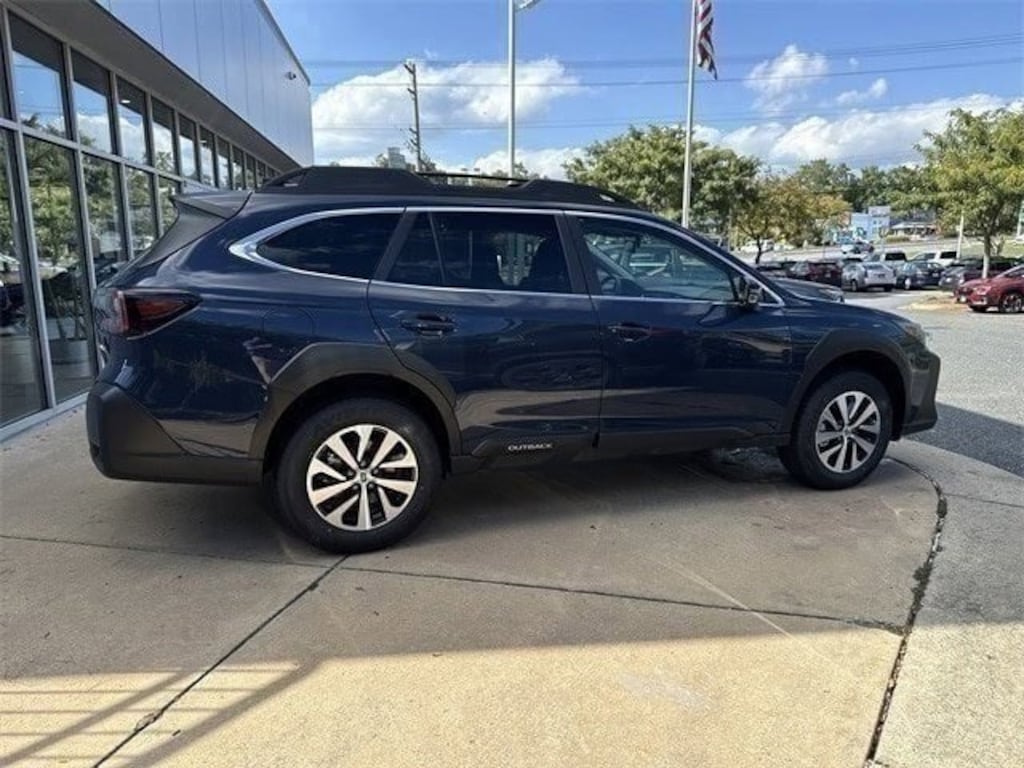 New 2025 Subaru Outback Premium SUV