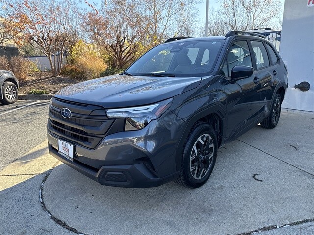 2025 Subaru Forester Base photo 3
