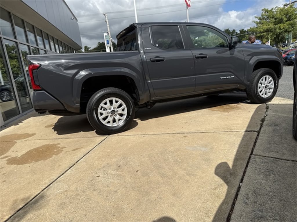 Used 2024 Toyota Tacoma SR5 Truck