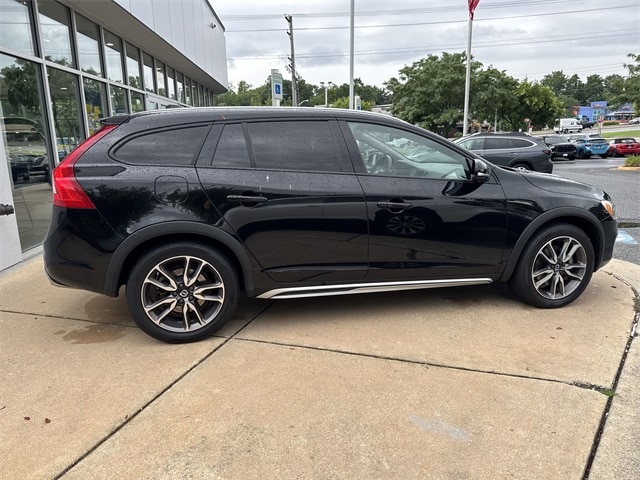Used 2017 Volvo V60 Base with VIN YV440MWKXH1037321 for sale in Annapolis, MD