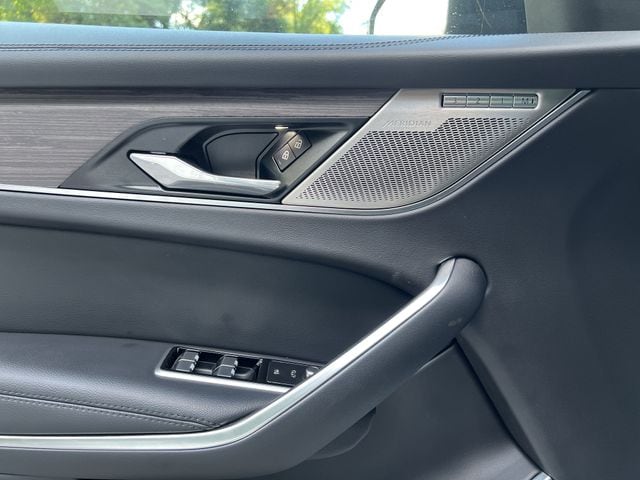 2022 Jaguar F-Pace S - Photo 13