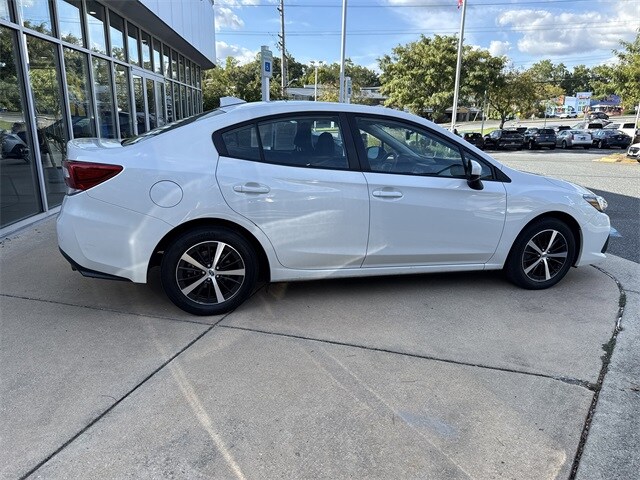 2023 Subaru Impreza Premium photo 2