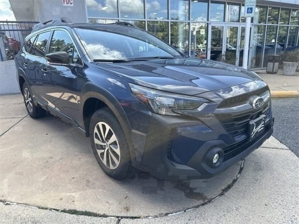 New 2025 Subaru Outback Premium SUV