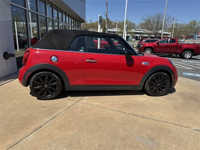 Used 2019 MINI Convertible S with VIN WMWWG9C58K3E39370 for sale in Annapolis, MD