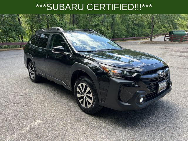 2025 Subaru Outback Premium's photo
