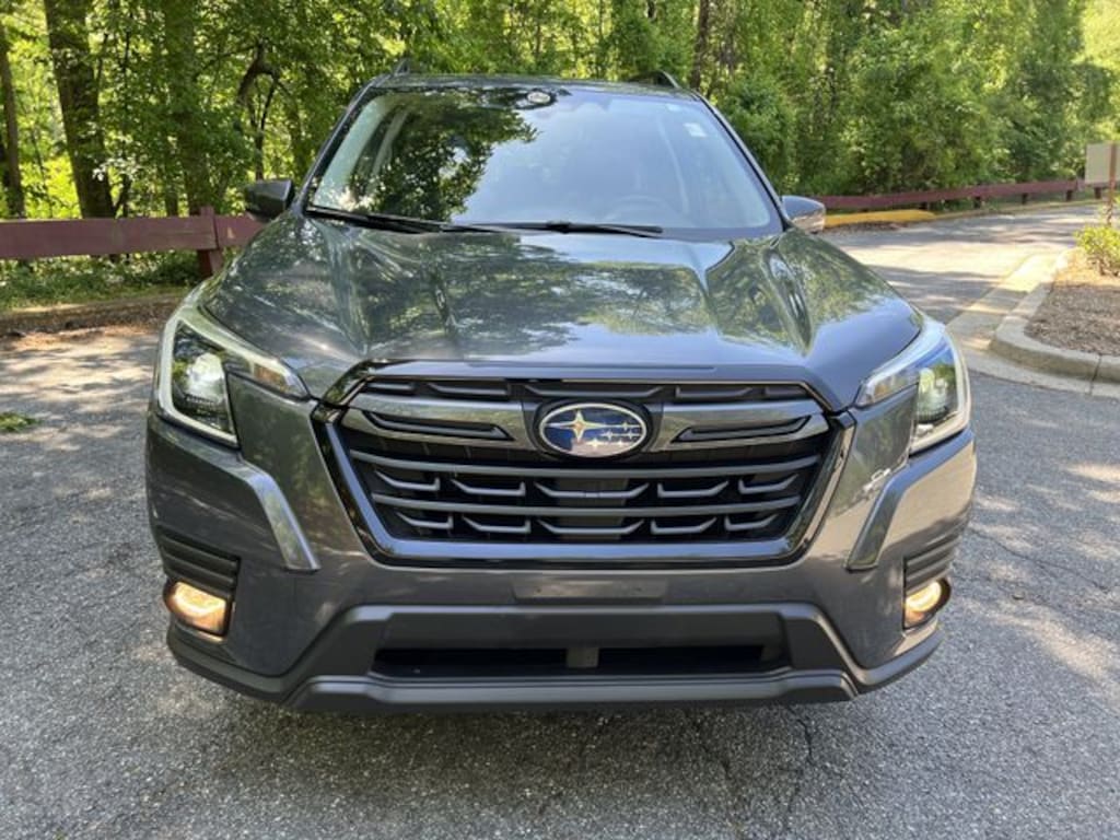 Used 2023 Subaru Forester Limited