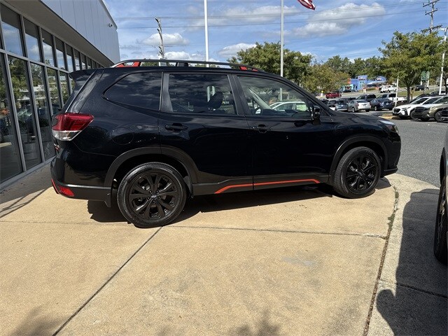 2022 Subaru Forester Sport photo 2