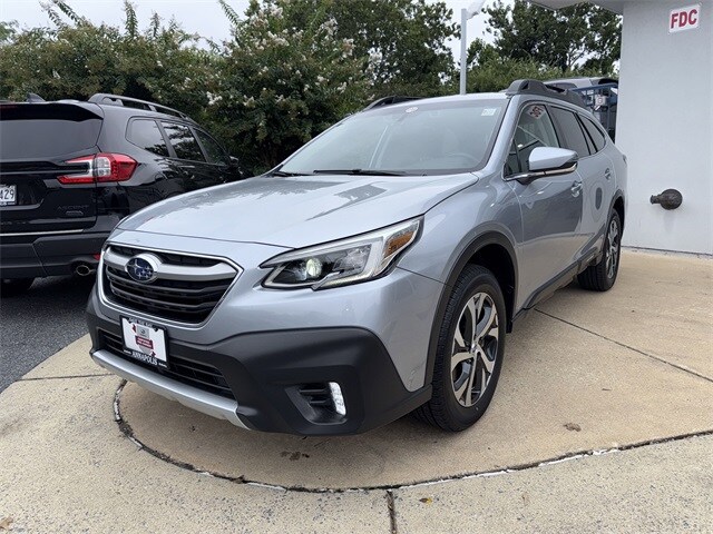 2022 Subaru Outback Limited photo 3