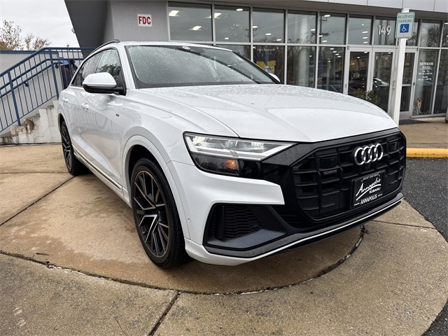 2020 Audi Q8 Premium Plus