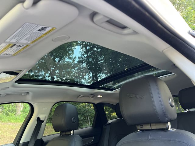 2022 Jaguar F-Pace S - Photo 17