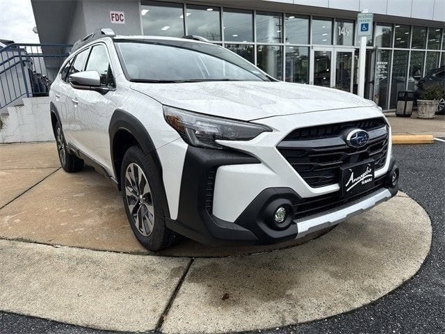 2025 Subaru Outback Touring's photo