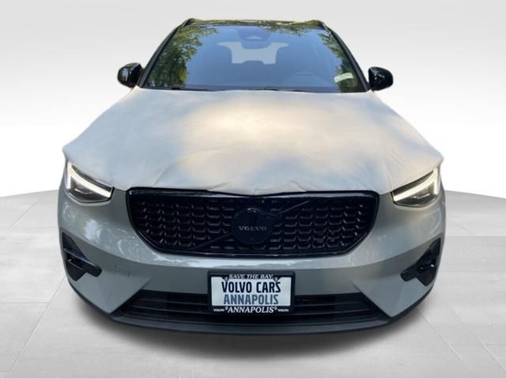 New 2026 Volvo XC40 B5 Ultra Black Edition SUV