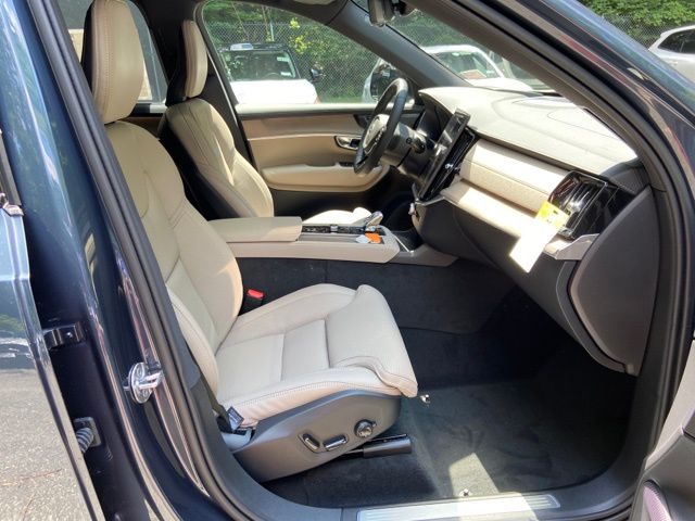 2026 Volvo XC90 Ultra - Photo 18