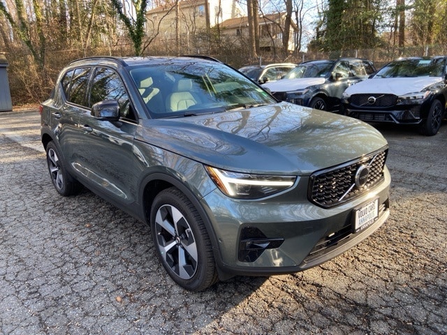 2026 Volvo XC40 Plus's photo