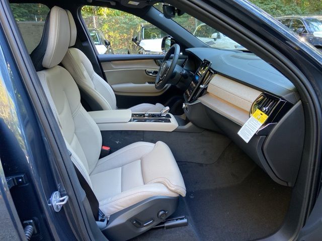 2026 Volvo XC90 Ultra - Photo 18