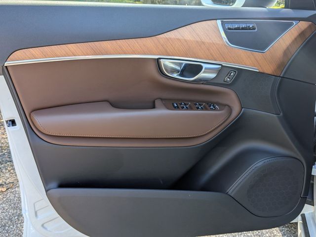 2023 Volvo XC90 Plus - Photo 24