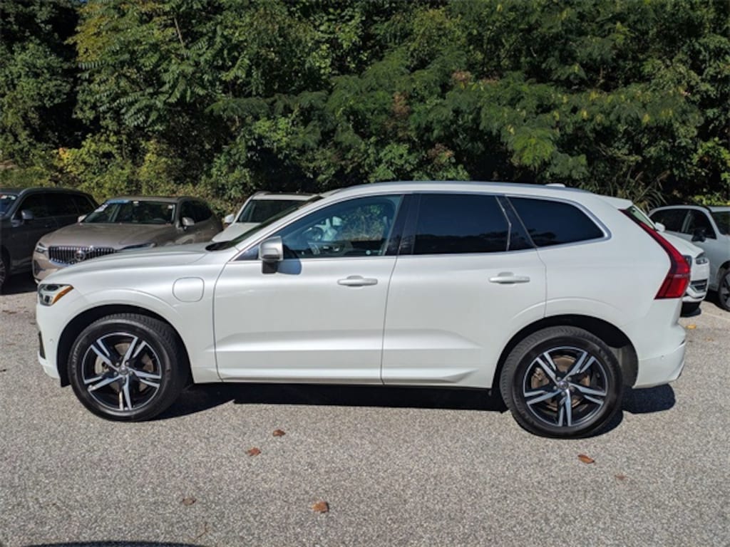 Used 2018 Volvo XC60 Hybrid T8 R-Design SUV