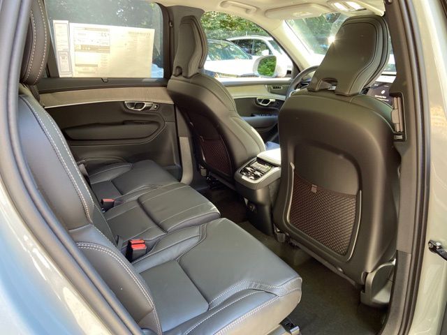2026 Volvo XC90 Ultra - Photo 17