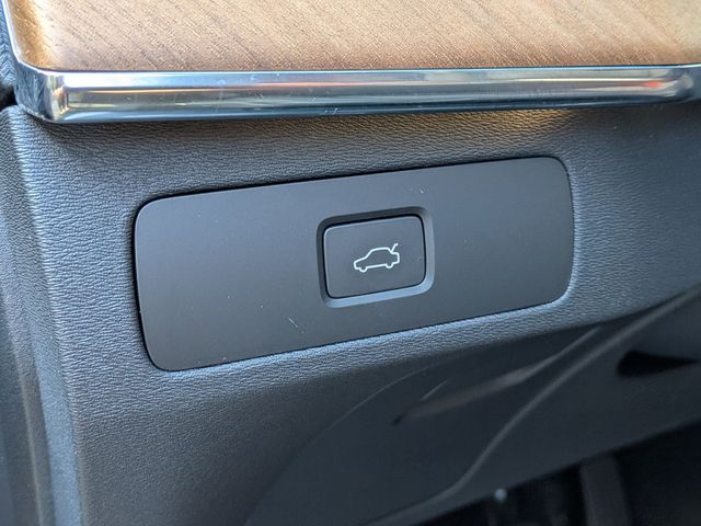2023 Volvo XC90 Plus - Photo 23