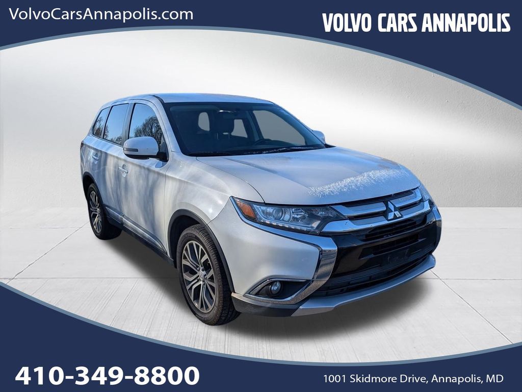 2016 Mitsubishi Outlander SE