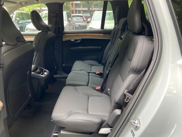 2026 Volvo XC90 Plus - Photo 15