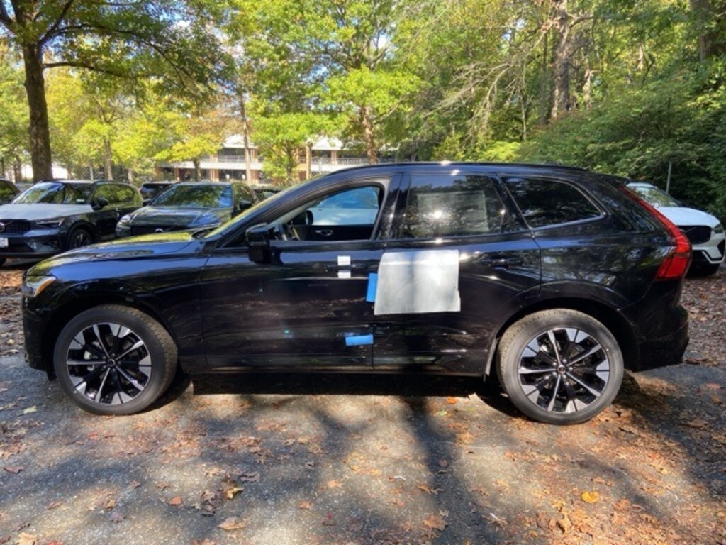 New 2026 Volvo XC60 B5 Plus SUV