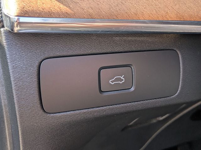 2023 Volvo XC90 Plus - Photo 23