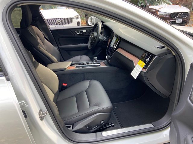 2026 Volvo V60 Cross Country Plus - Photo 16