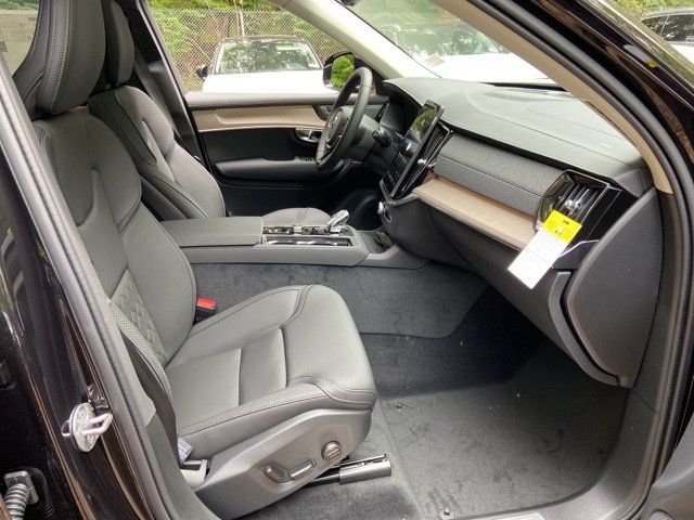 2026 Volvo XC90 Plus - Photo 16