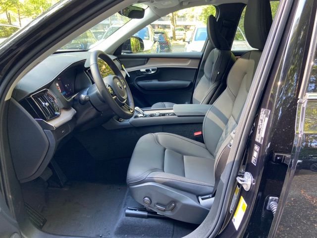 2026 Volvo XC90 Plus - Photo 11