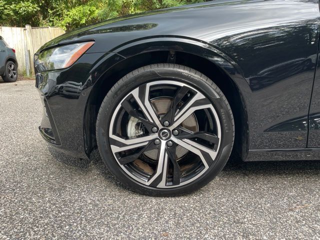 2024 Volvo S60 24