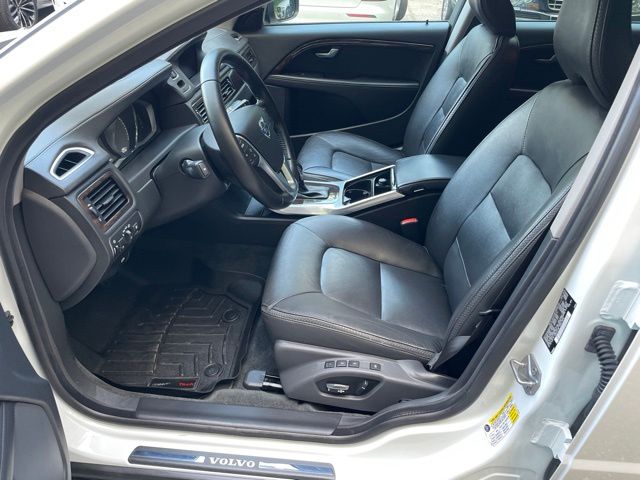 2016 Volvo XC70 8