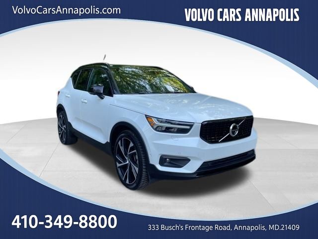 2020 Volvo XC40 R-Design