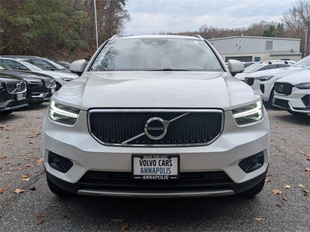 Certified 2021 Volvo XC40 T5 Momentum SUV